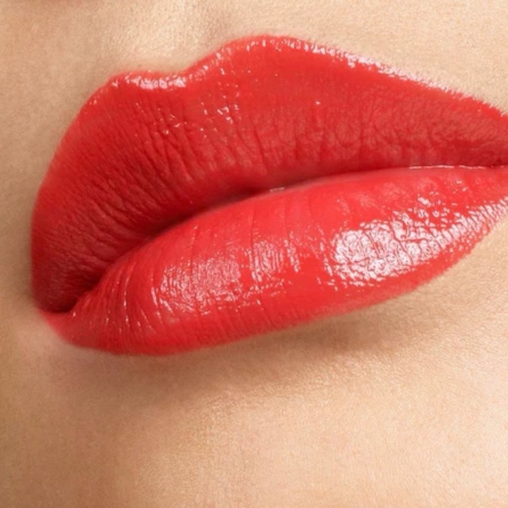 Tom Ford Luxe Matte Liquid Lipstick #131
Burnt Peach - Picture 2 of 5